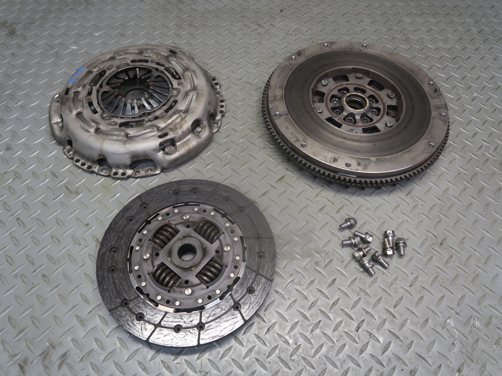 09-17 NISSAN Z34 370Z M/T CLUTCH DISC FLYWHEEL PRESSURE PLATE SET 31K MILES OEM