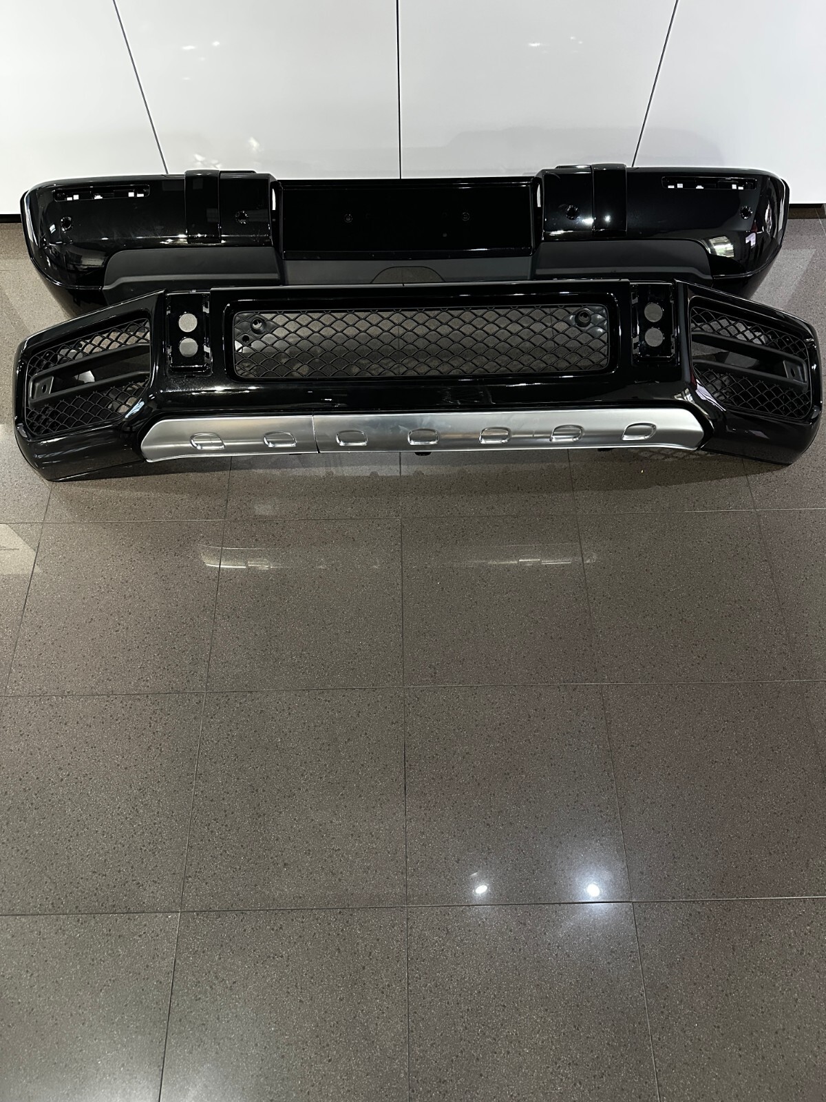 SET BUMPERS FRONT + REAR OEM MERCEDES BENZ G63 AMG SET BUMPERS FRONT + REAR OEM MERCEDES BENZ G63 AMG