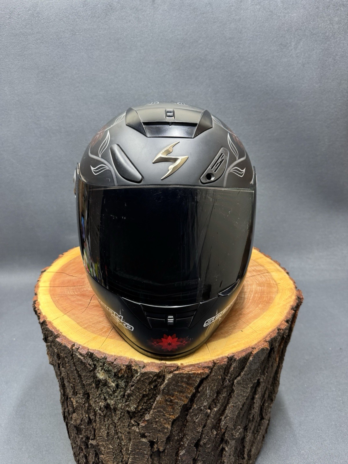 Scorpion EXO-700 Full Face Motorcycle Helmet Black Dahlia, Small Dark Visor