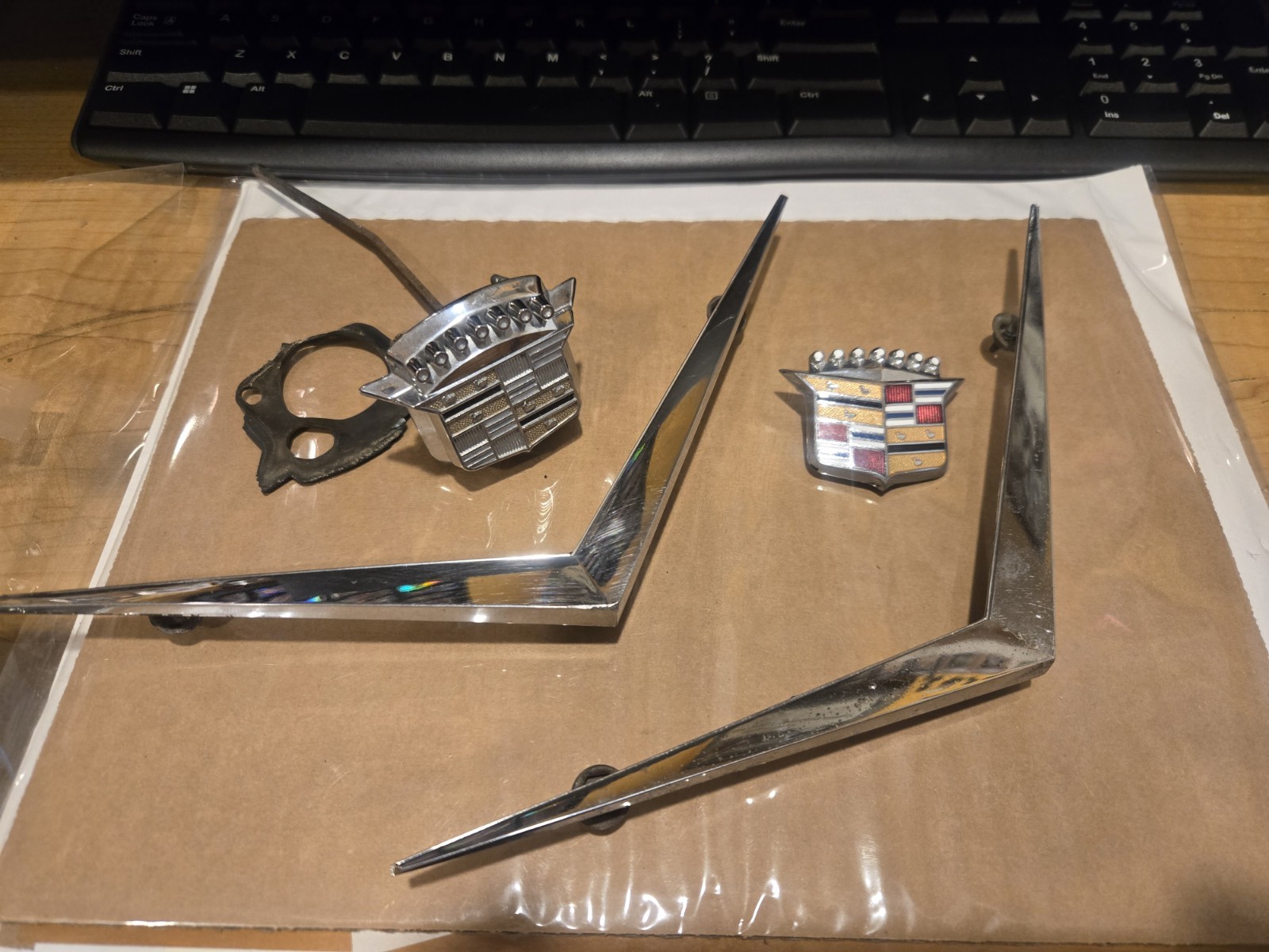 1964 Cadillac Sedan Deville Trunk Lock Cylinder And Front Emblem