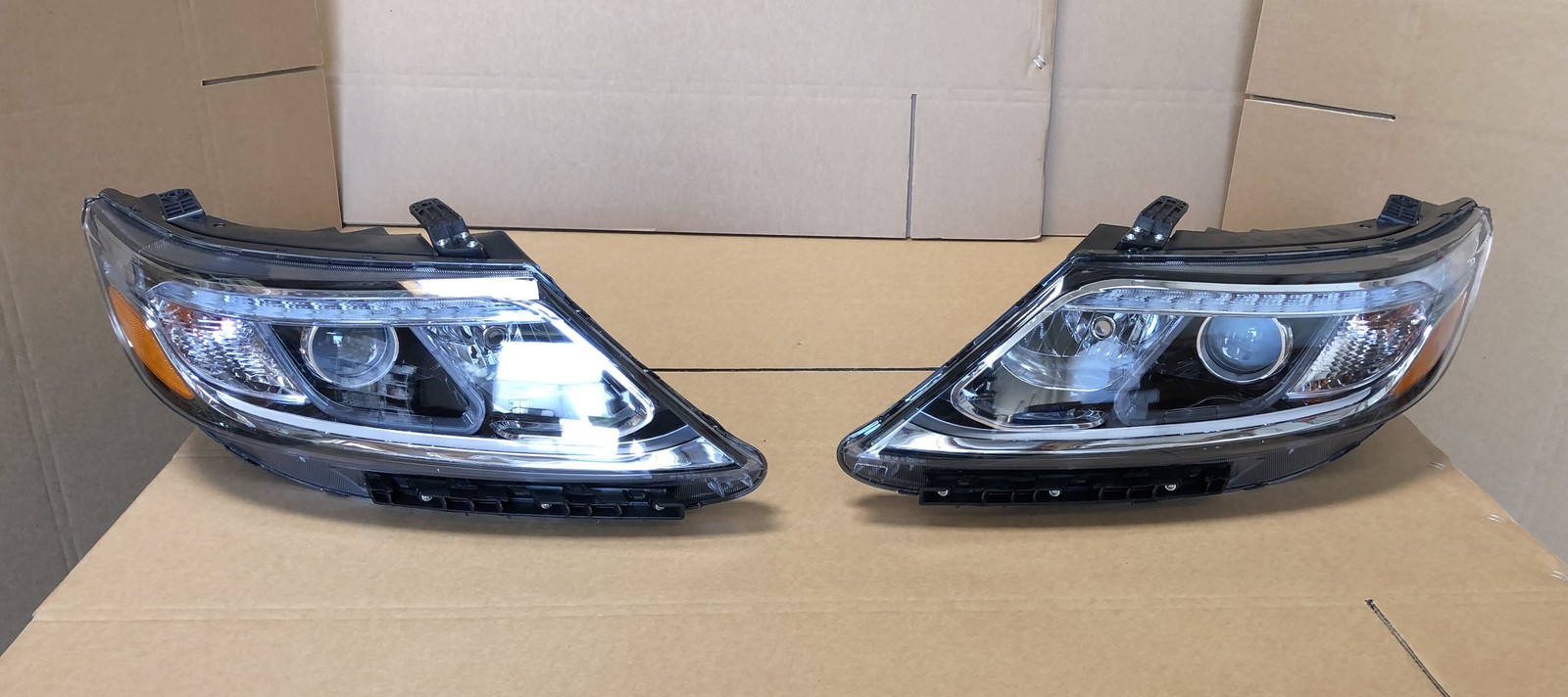 LED DRL Projector Headlights for 2014 2015 Kia Sorento EX SX Set Left Right Pair
