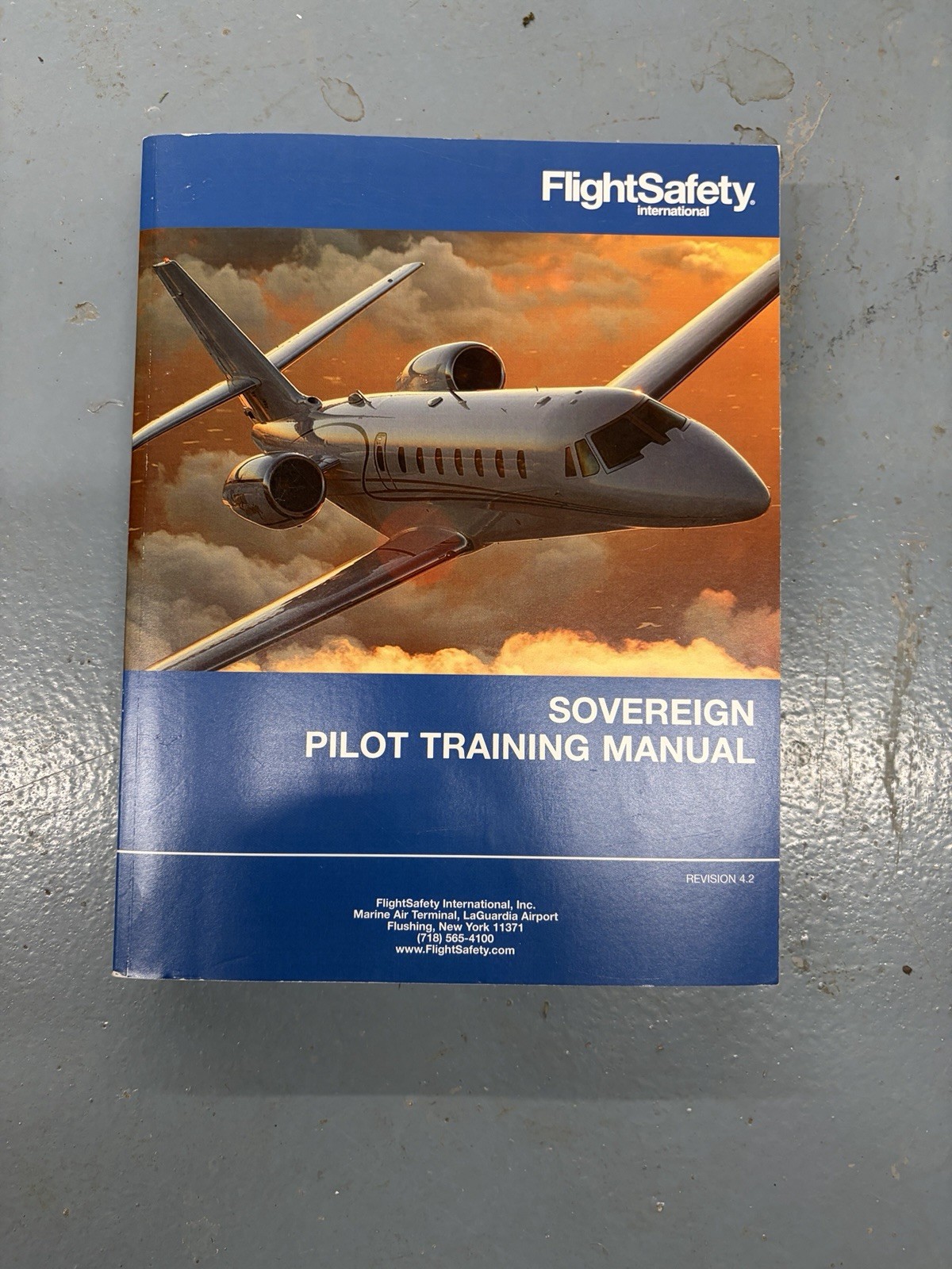 Cessna Citation Sovereign Pilot Training Manual and Poster Cessna Citation Sovereign Pilot Training Manual and Poster