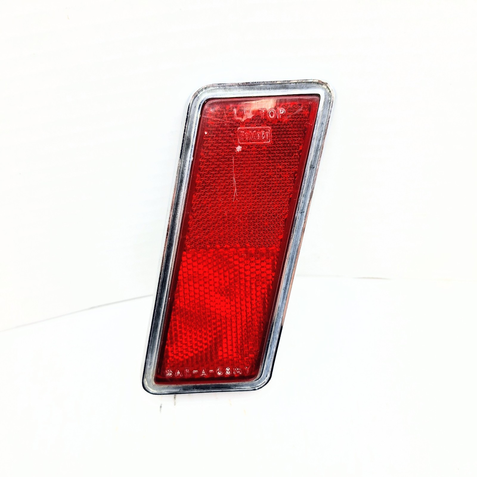 1968-69 FORD MERCURY MARKER LENS BEZEL TOP LH RED FOMOCO ORIGINAL OEM 1968-69 FORD MERCURY MARKER LENS BEZEL TOP LH RED FOMOCO ORIGINAL OEM