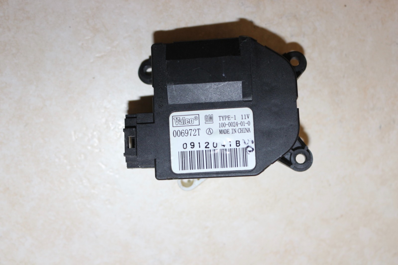04-11 SAAB 9-3 AIR FLAP ACTUATOR, SAAB 93 AC RECIRCULATION MOTOR # 006972T OEM 04-11 SAAB 9-3 AIR FLAP ACTUATOR, SAAB 93 AC RECIRCULATION MOTOR # 006972T OEM