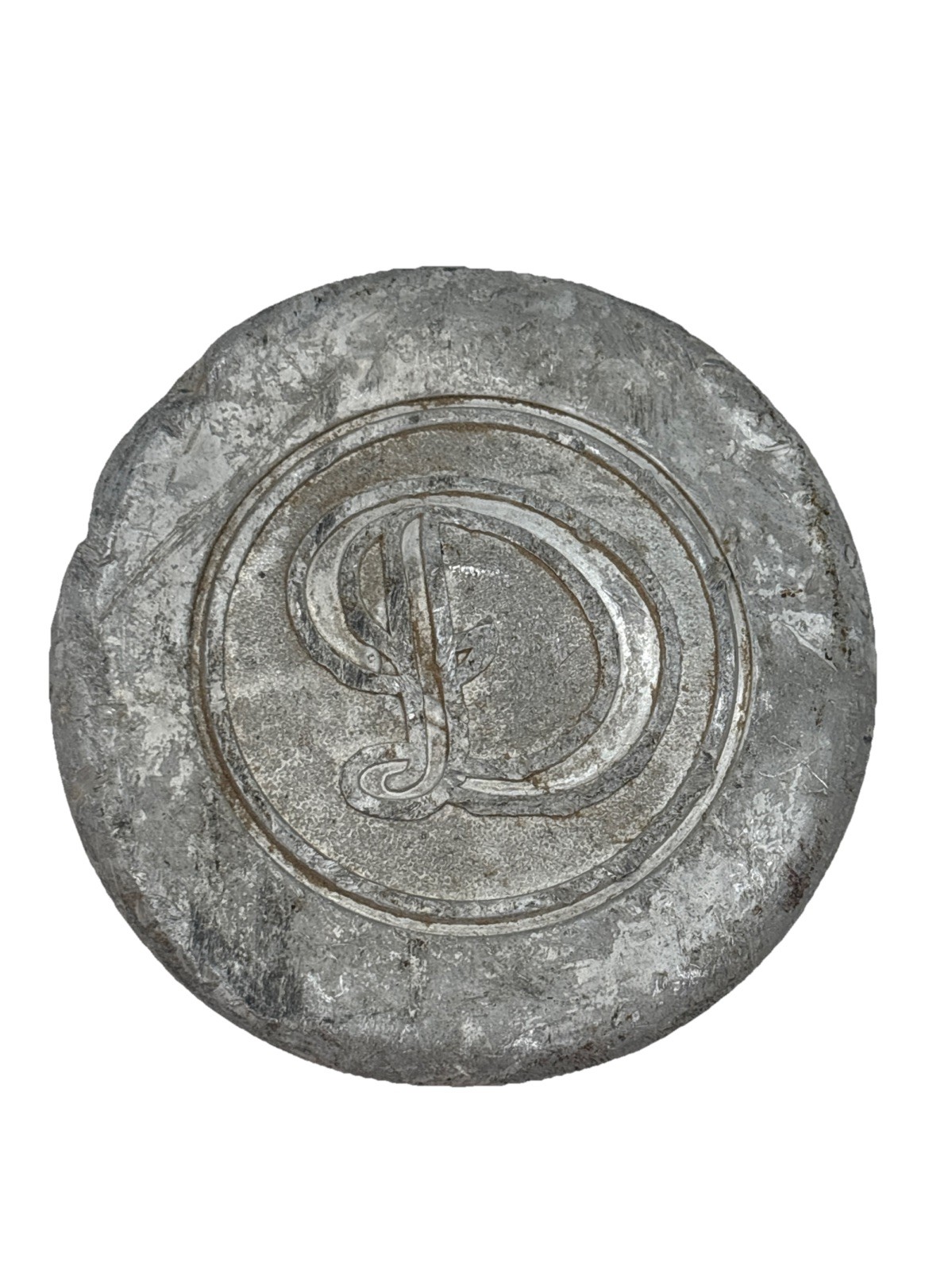 1920’s DeSoto Threaded Screw-on Hubcap Hub Grease Cap Nut Center Antique 1920’s DeSoto Threaded Screw-on Hubcap Hub Grease Cap Nut Center Antique