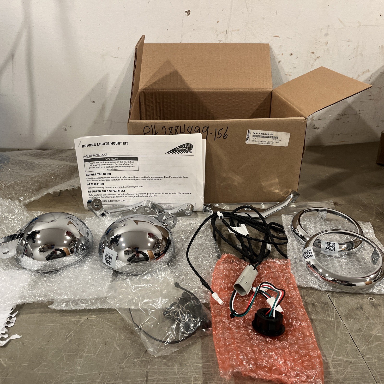C12 OEM Indian LED Driving Lights Mount 2884899-156 C12 OEM Indian LED Driving Lights Mount 2884899-156