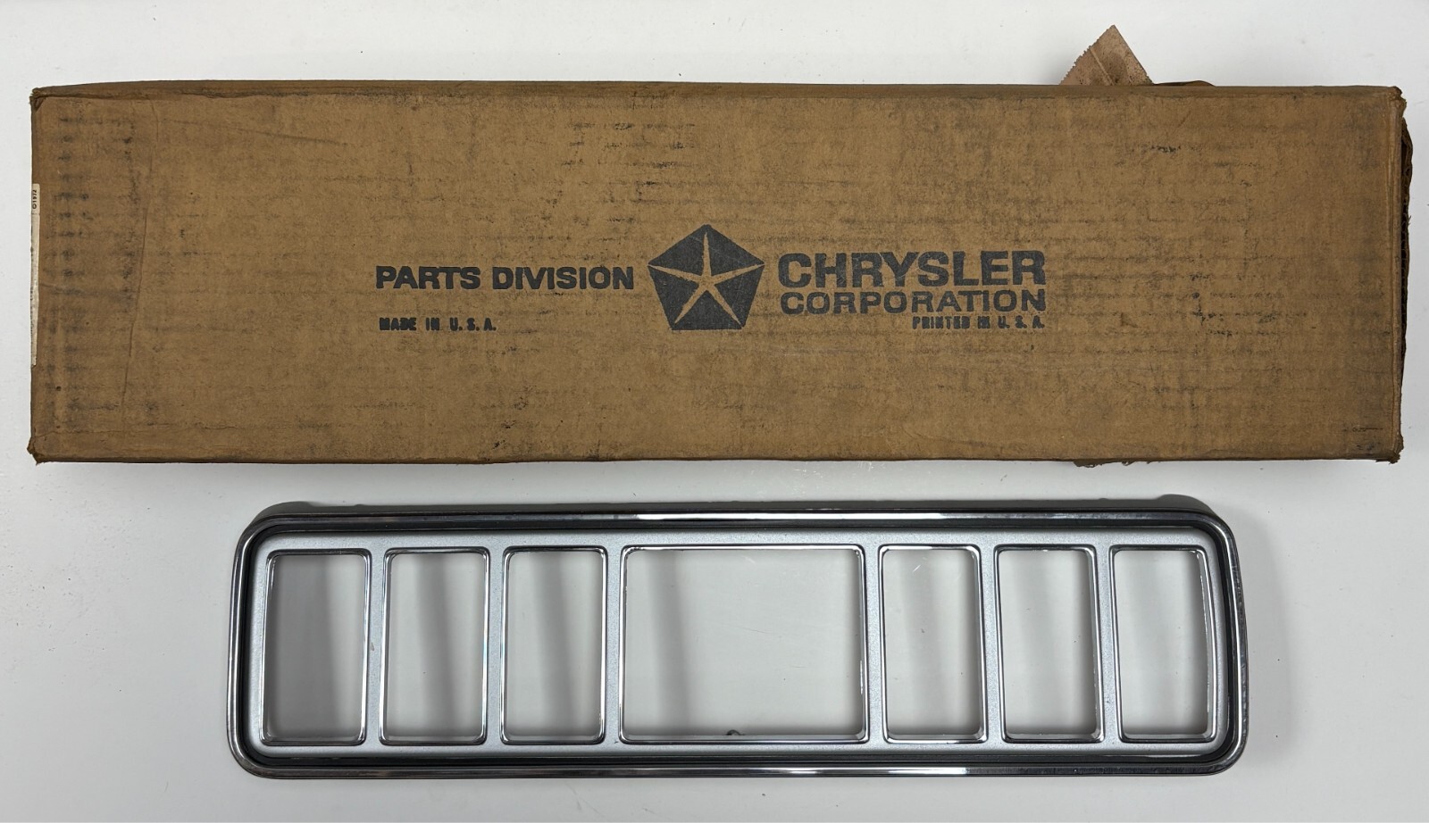 New Old Stock Left Taillight Bezel for 1975-76 Dodge Models Mopar #3798071 New Old Stock Left Taillight Bezel for 1975-76 Dodge Models Mopar #3798071