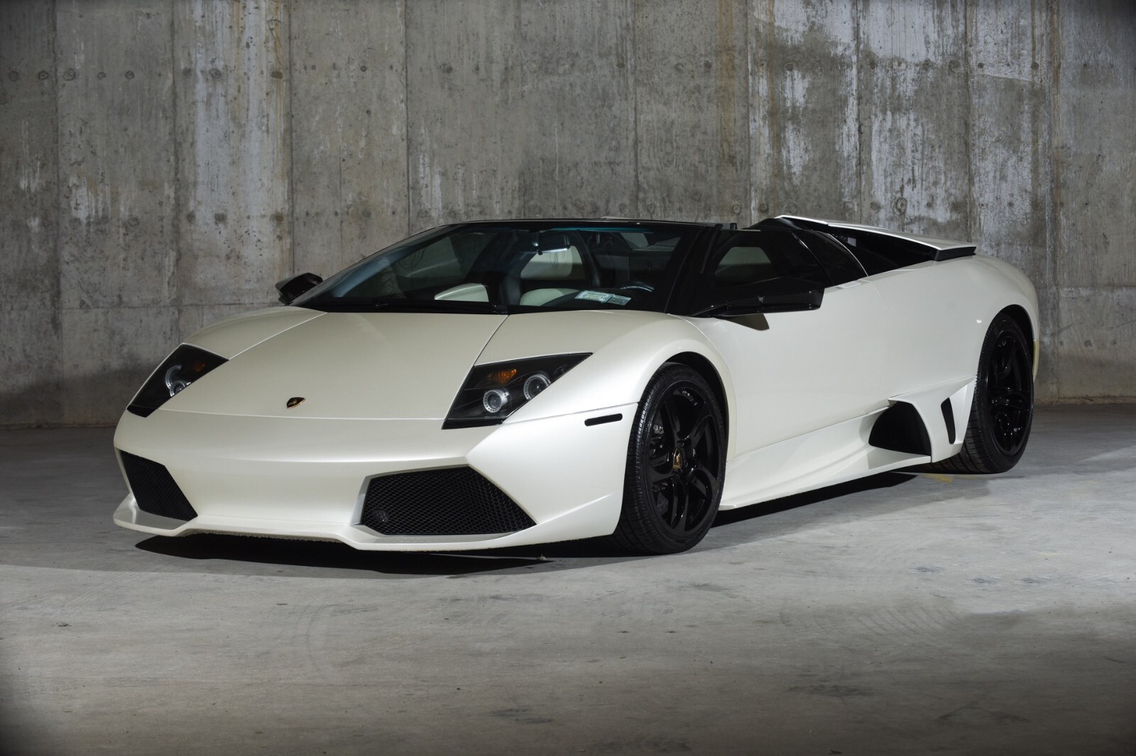 Lamborghini Murcielago Windshield **AFTERMARKET NEW** Lamborghini Murcielago Windshield **AFTERMARKET NEW**