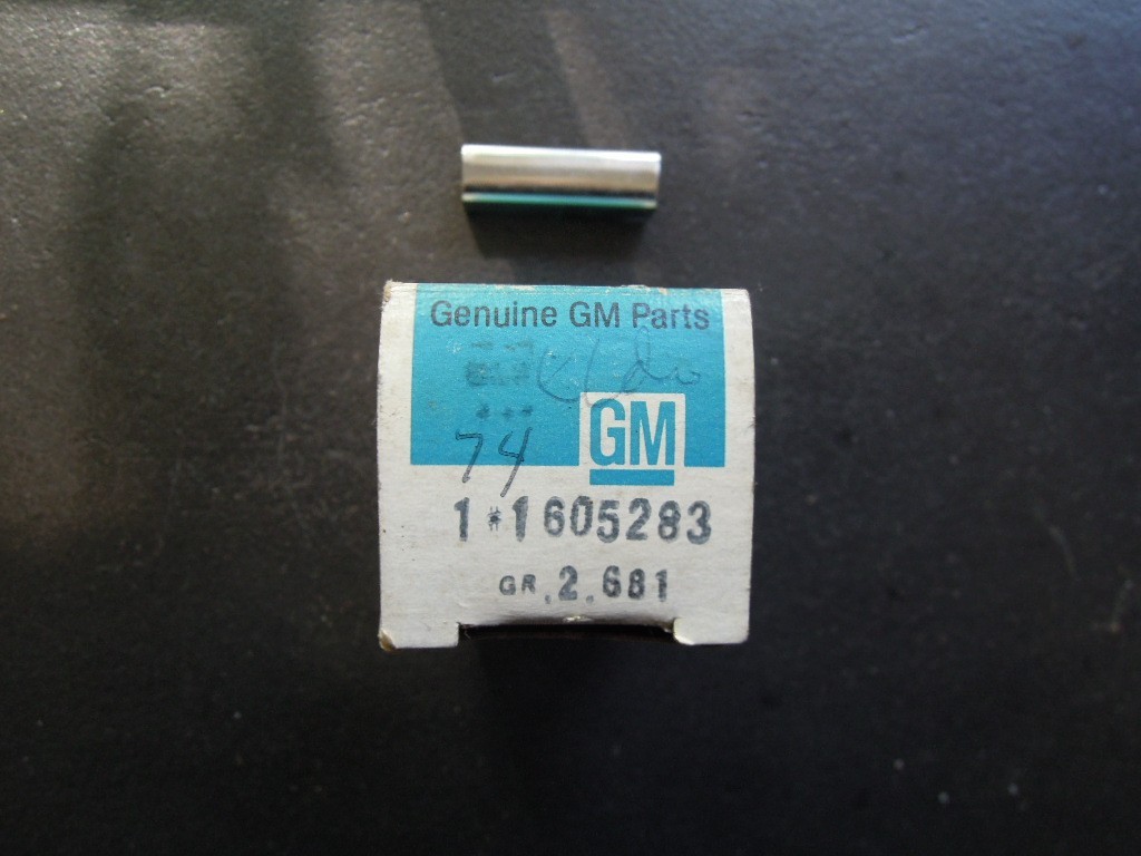 1974 1976 1977 1978 Cadillac Eldorado Rear Lamp Molding 1605283,1605410 NOS 1974 1976 1977 1978 Cadillac Eldorado Rear Lamp Molding 1605283,1605410 NOS