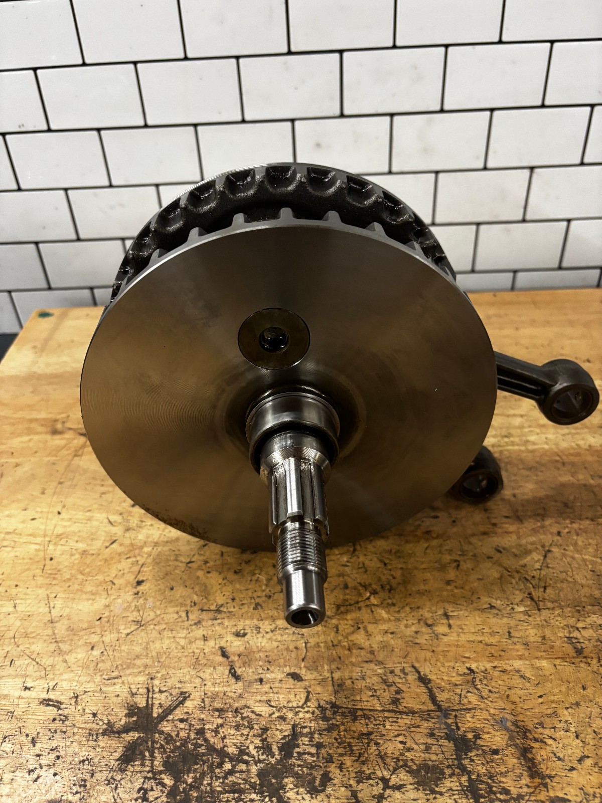 Harley Sportster XL 883 1200 OEM crankshaft crank rotor flywheel Engine 04-16