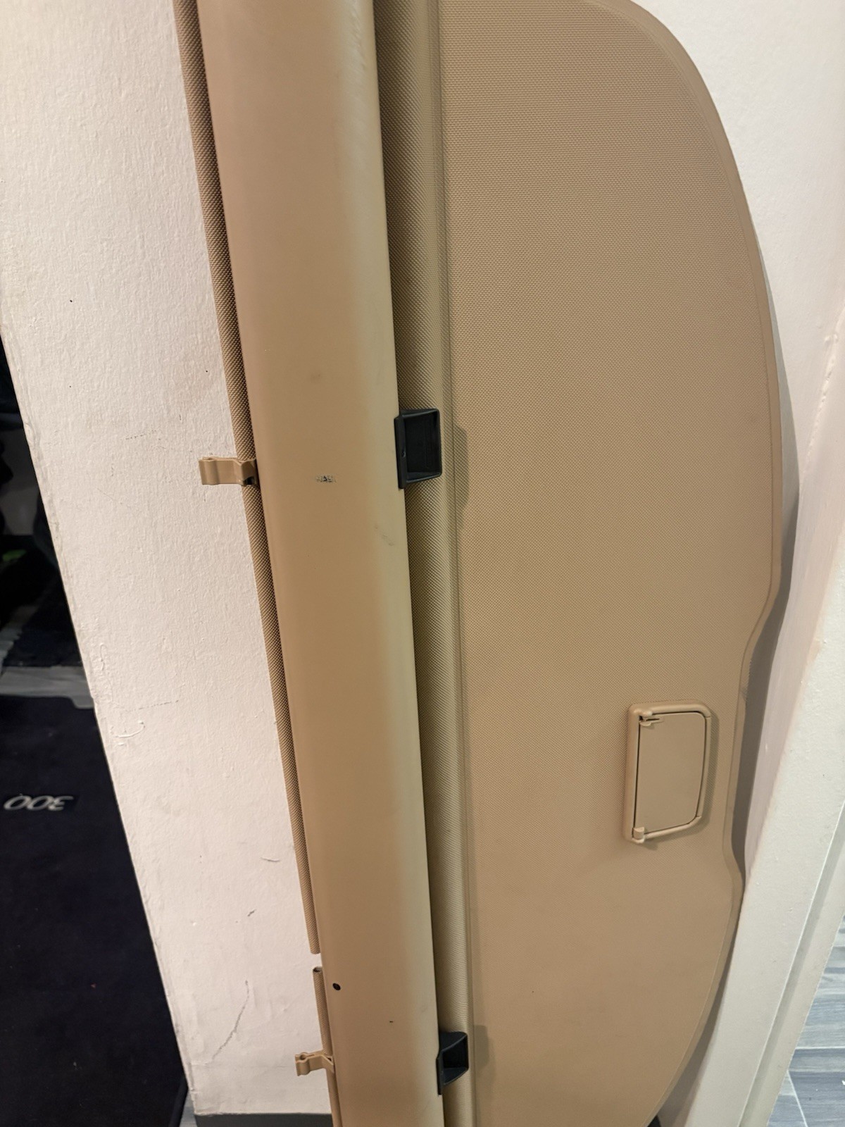 2011-2018 OEM Porsche Cayenne 958 Rear Trunk Load Shade Cargo Cover Beige OEM 2011-2018 OEM Porsche Cayenne 958 Rear Trunk Load Shade Cargo Cover Beige OEM