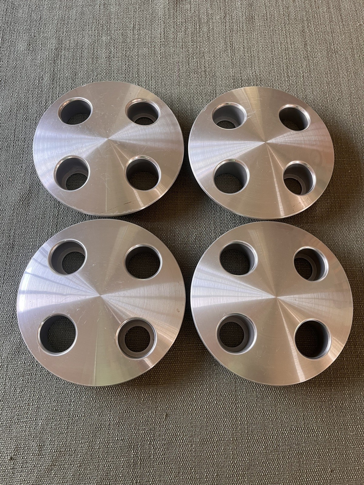 1979 - 1984 FORD MUSTANG TRX WHEELS CENTER CAPS D9ZZ-1130-H  set of 4 nice cond.