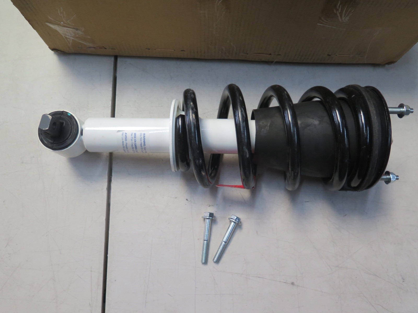 Rancho RS551784 Suspension Strut and Coil Spring Assembly (11C2) Rancho RS551784 Suspension Strut and Coil Spring Assembly (11C2)