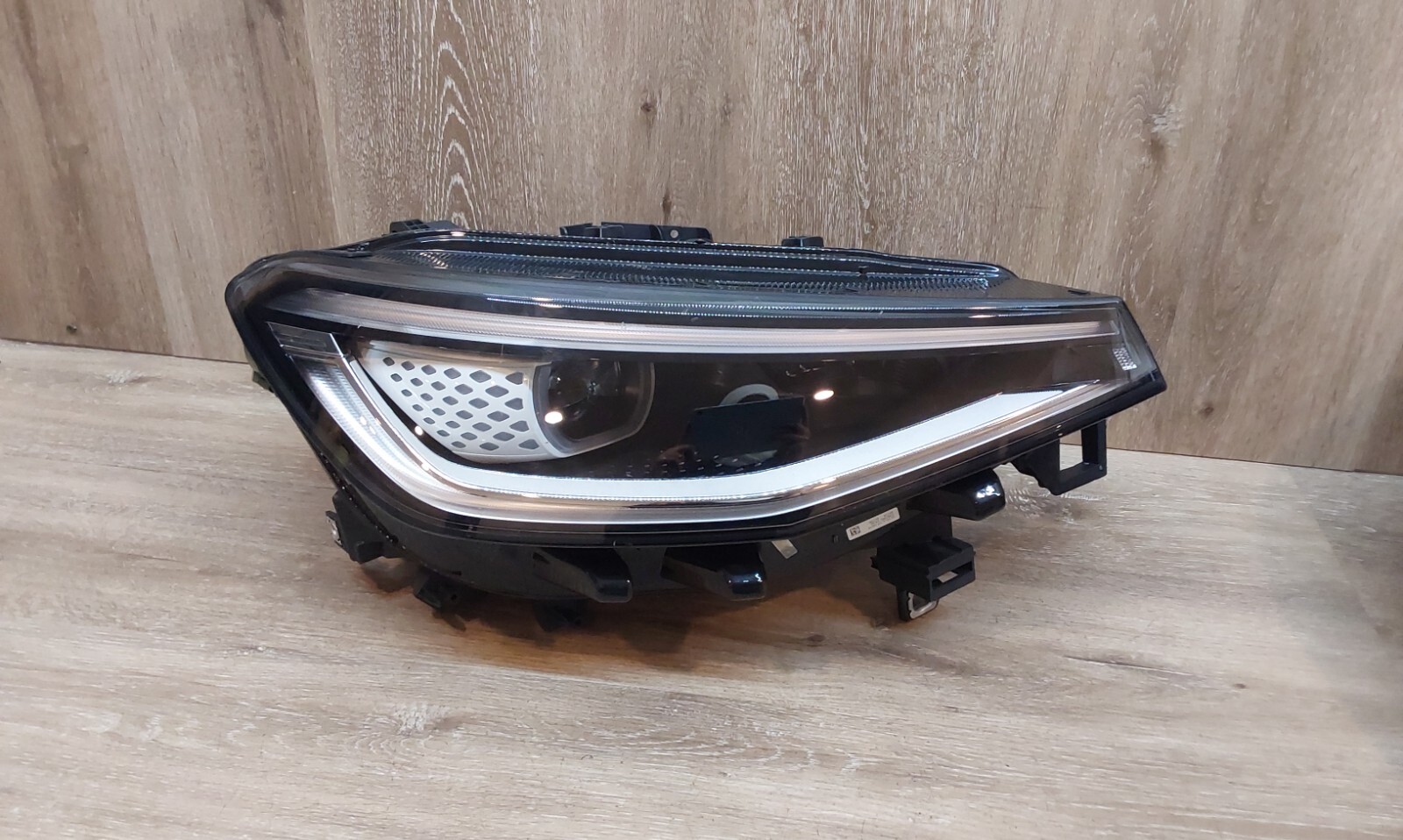 2023-26  VOLKSWAGEN ID.4 RH HEADLIGHT ASSY OEM PART# 11K.941.036.D