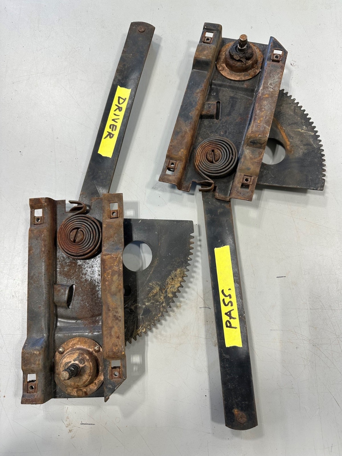 1957 1958 1959 1960 Ford F100 Window Crank Set, OEM 1957 1958 1959 1960 Ford F100 Window Crank Set, OEM