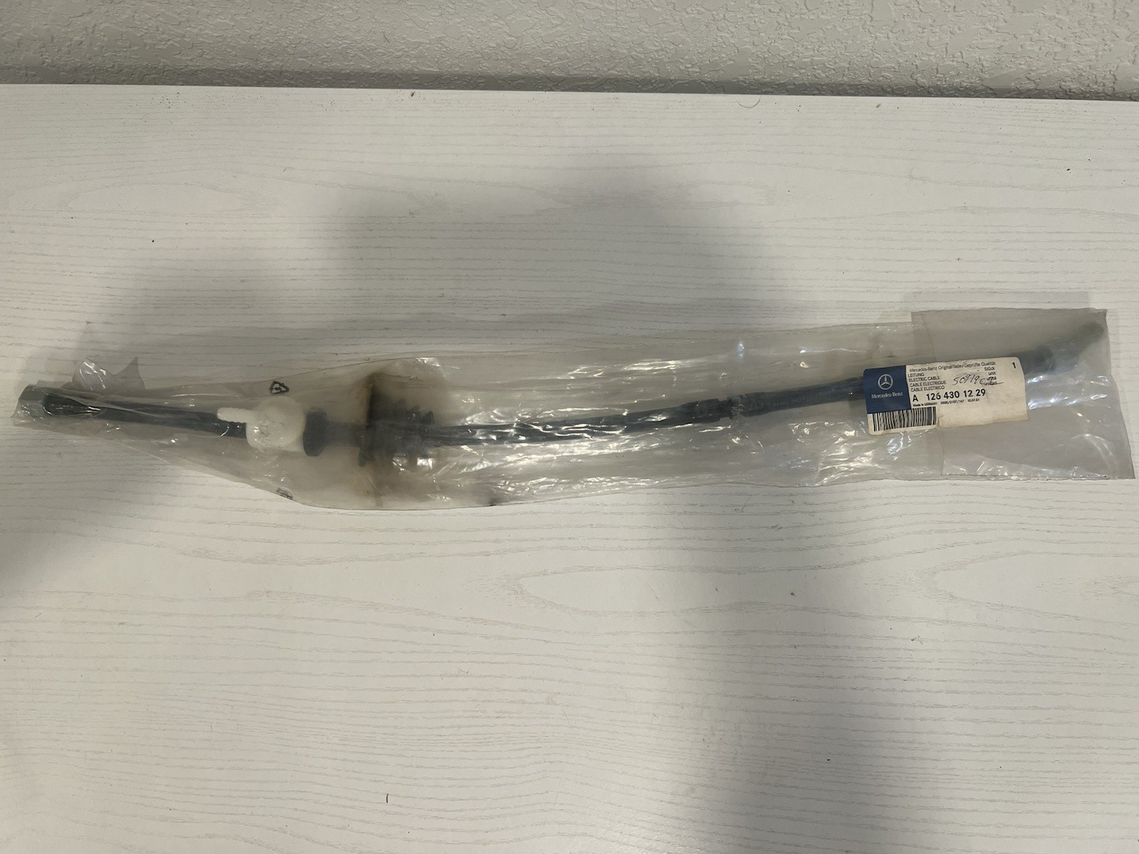 Genuine Mercedes Brake Booster Vacuum Hose 126-430-12-29 NOS 1979-85 W126 300SD
