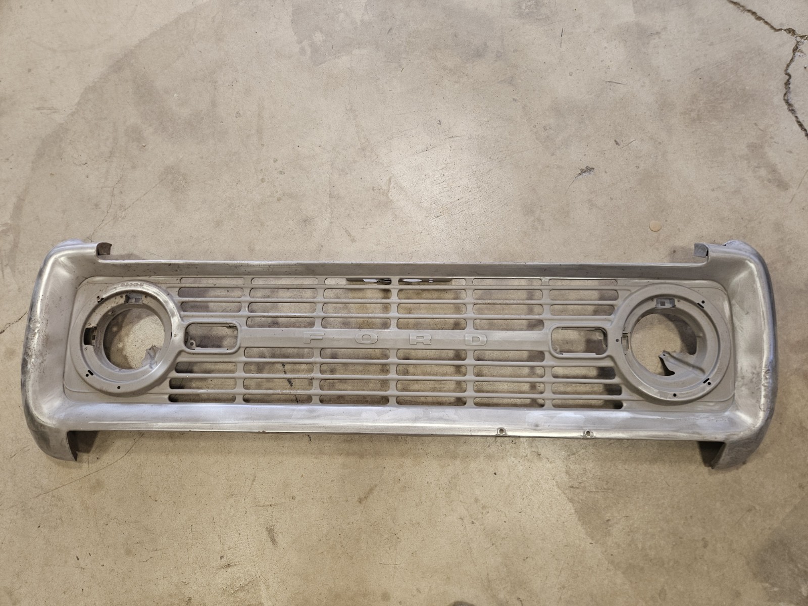1966 Ford Bronco , “Eyebrow” Grille original Part Very Rare Usable OEM Part 1966 Ford Bronco , “Eyebrow” Grille original Part Very Rare Usable OEM Part