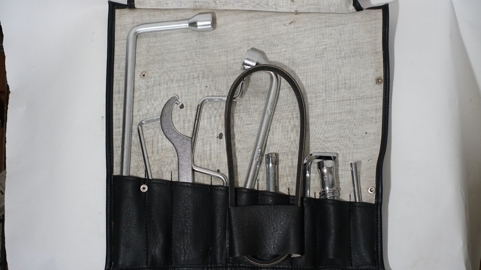 Original Factory 1988 Porsche 911 Carrera Tool Kit Roll