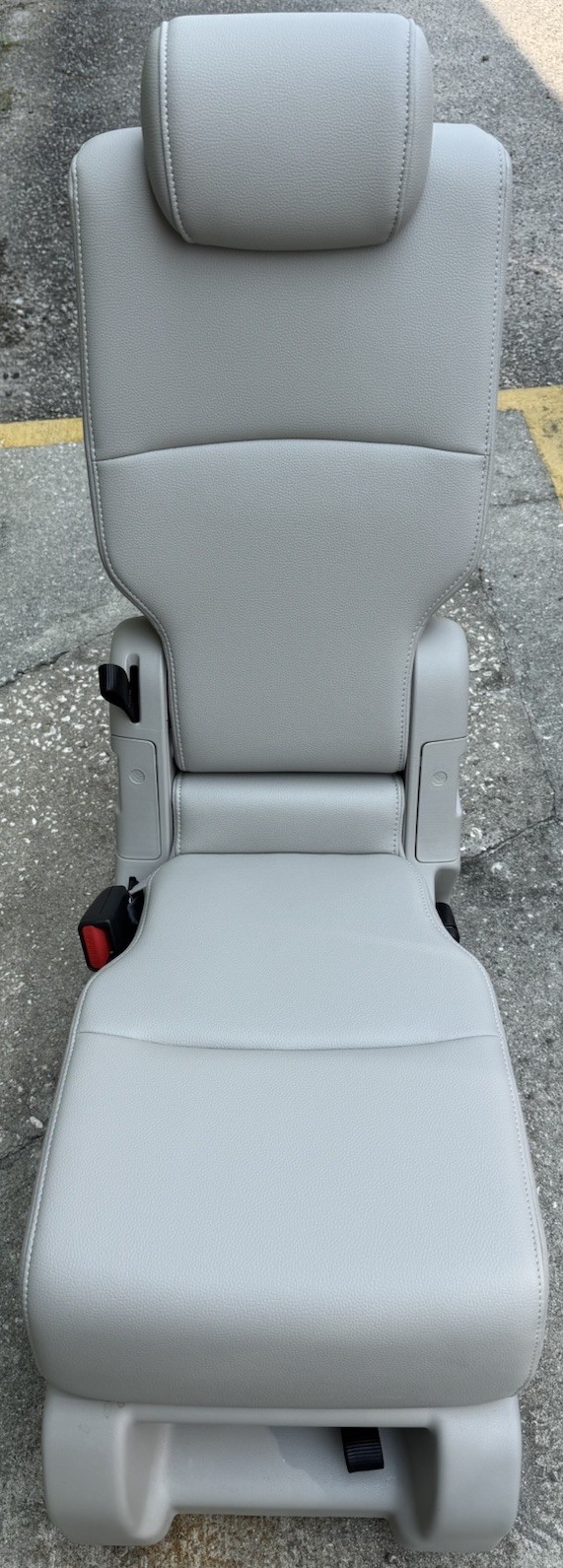 2018- 2025 Honda Odyssey Middle Seat Jump Seat Light Gray Leather 2018- 2025 Honda Odyssey Middle Seat Jump Seat Light Gray Leather