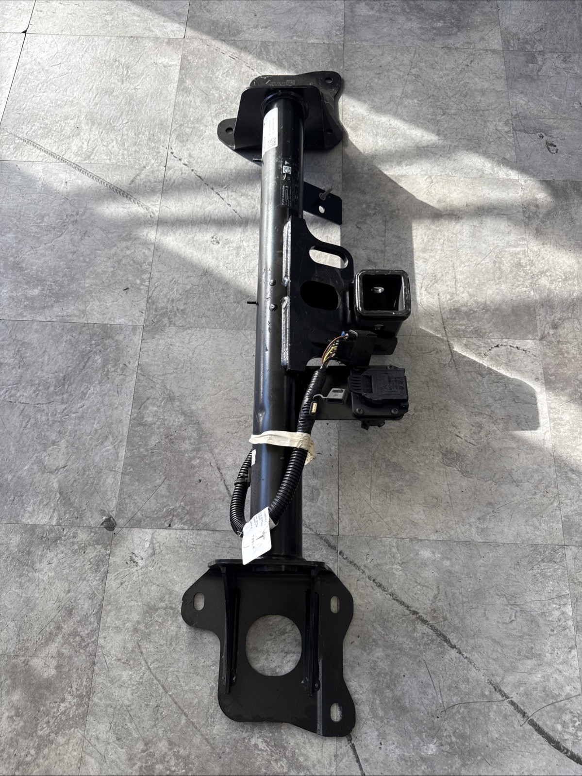 ⭕ 2020-2024 Tesla Model Y MY Rear Trailer Towing Tow Hitch Bar OEM 1514757-00-D ⭕ 2020-2024 Tesla Model Y MY Rear Trailer Towing Tow Hitch Bar OEM 1514757-00-D