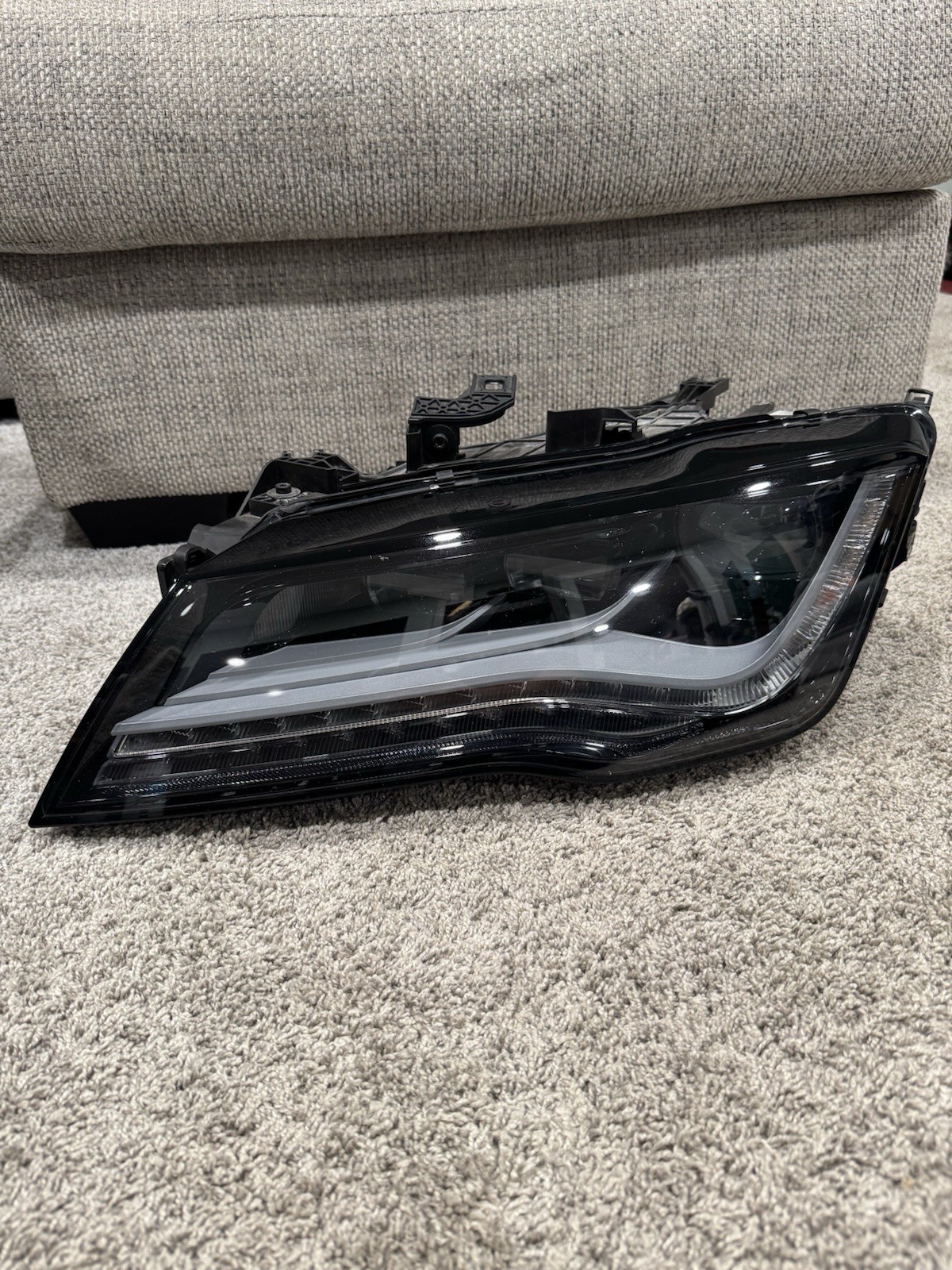 2012-2015 Audi RS7 LH Drivers Side LED OEM Complete Headlight #4G8 941 033 H 2012-2015 Audi RS7 LH Drivers Side LED OEM Complete Headlight #4G8 941 033 H