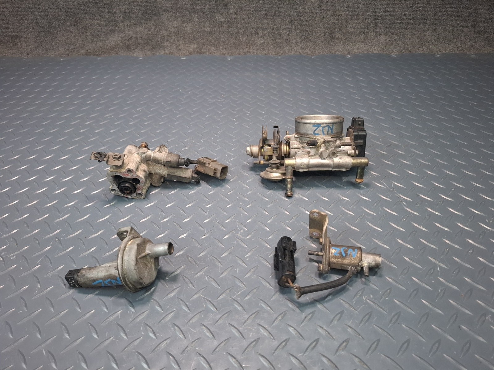 87-89 NISSAN Z31 300ZX NA THROTTLE BODY IDLE AUX INJECTION PUMP SOLENOID SET OEM