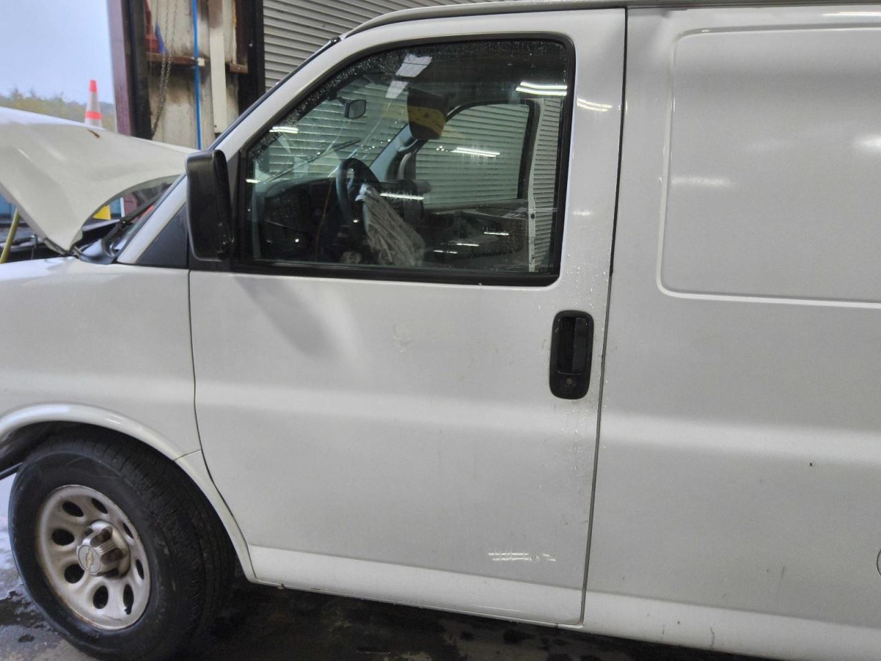 (LOCAL PICKUP ONLY) Driver Left Front Door Manual Fits 03-15 EXPRESS 2500 VAN 67