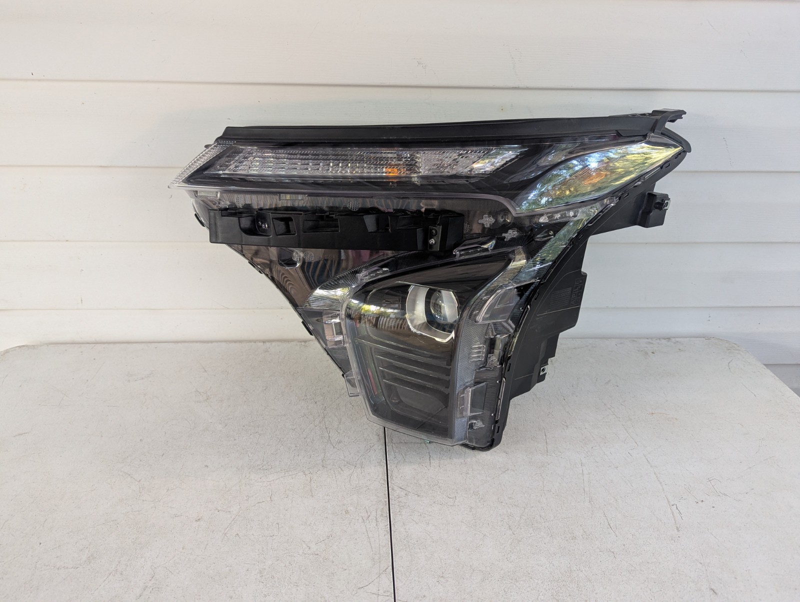 2025 2026 Chevrolet Trax Left Driver LED Headlight