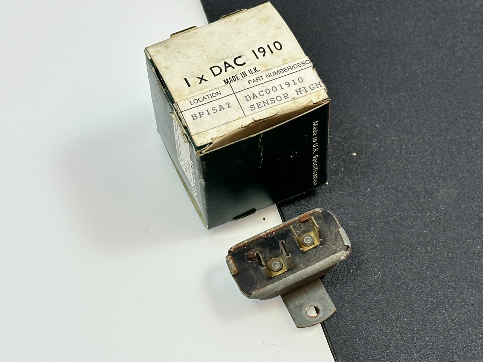 NOS Genuine Jaguar OEM Park Lamp Failure Sensor Part No. DAC1910 (DAC001910)