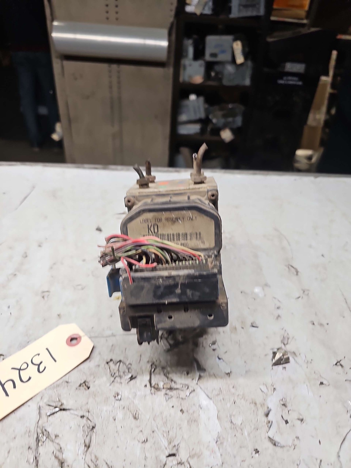 1998-1999 PONTIAC GRAND PRIX ABS ANTI LOCK BRAKE PUMP ASSEMBLY