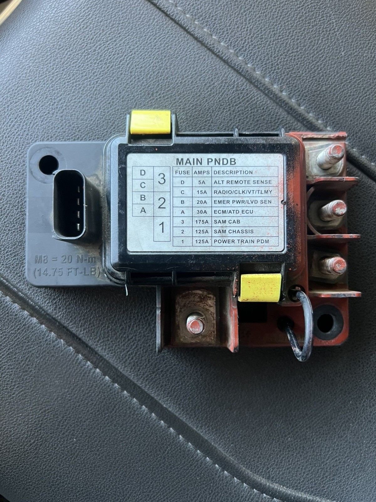 Freightliner Cascadia Main PNDB Power Distribution Box A06-72138-012 Littelfuse Freightliner Cascadia Main PNDB Power Distribution Box A06-72138-012 Littelfuse