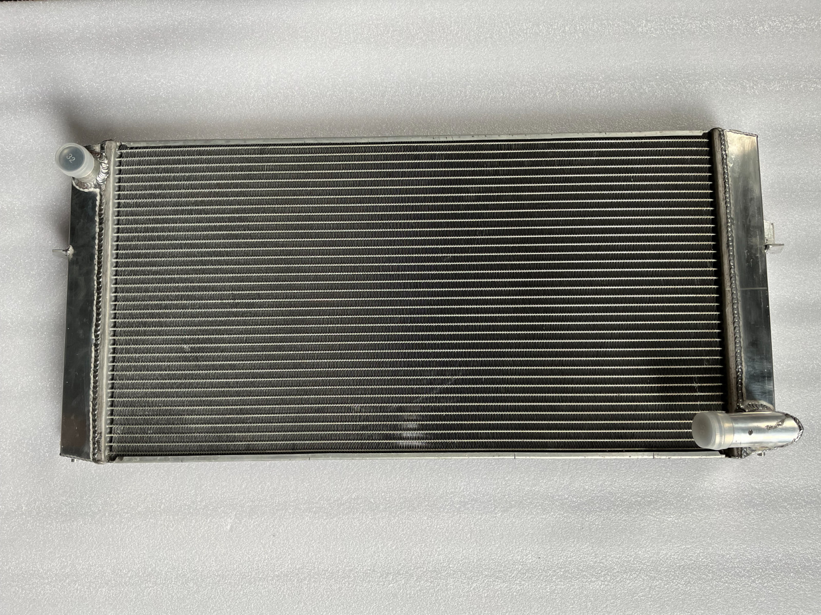 ALUMINUM RADIATOR FIT TVR CHIMAERA /GRIFFTH /Cerbera V8 ENGINE MT