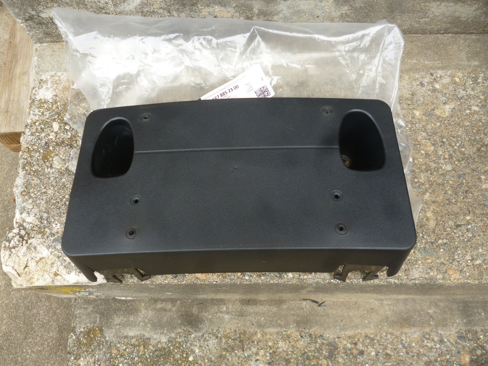 2023 Mercedes Benz GLE350 A 1678852300 Front License Plate Bracket Original