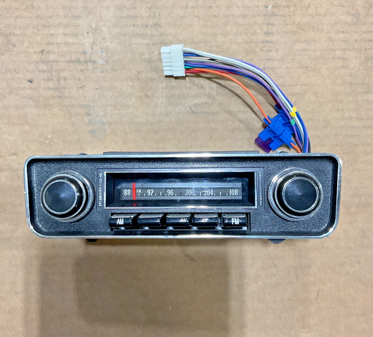 Antique Automobile Radion 1970-1977 Pontiac FBird Am/FM/Bluetooth Radio