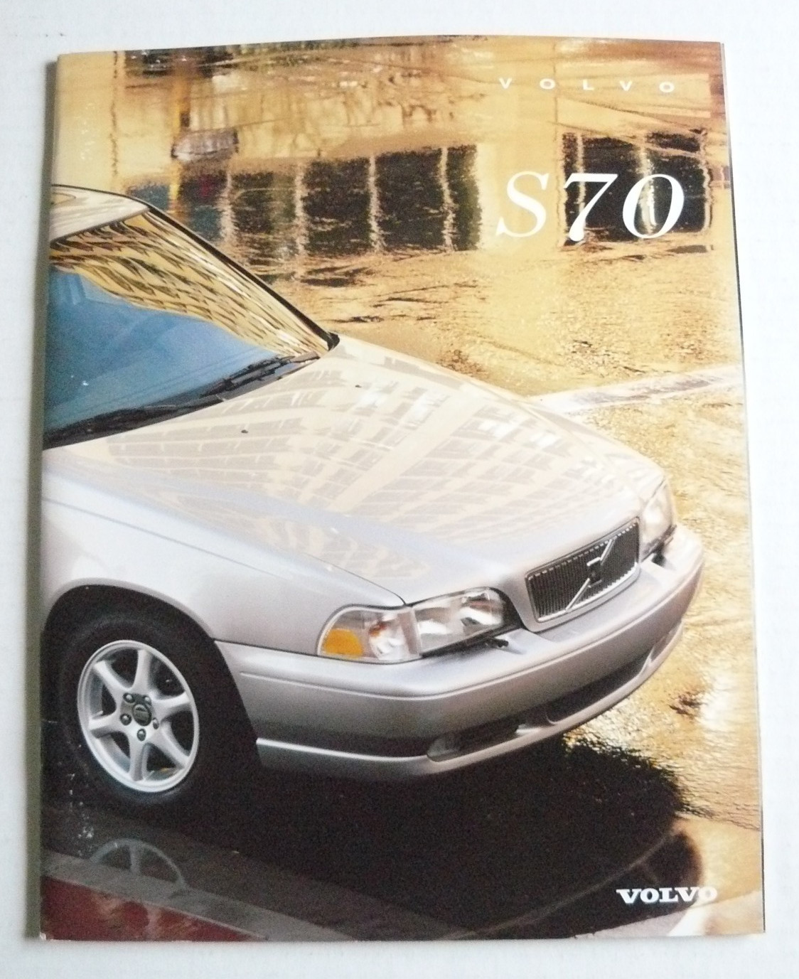 1998 Volvo S70 Dealership Car Sales Brochure Catalog 28 pages 1998 Volvo S70 Dealership Car Sales Brochure Catalog 28 pages