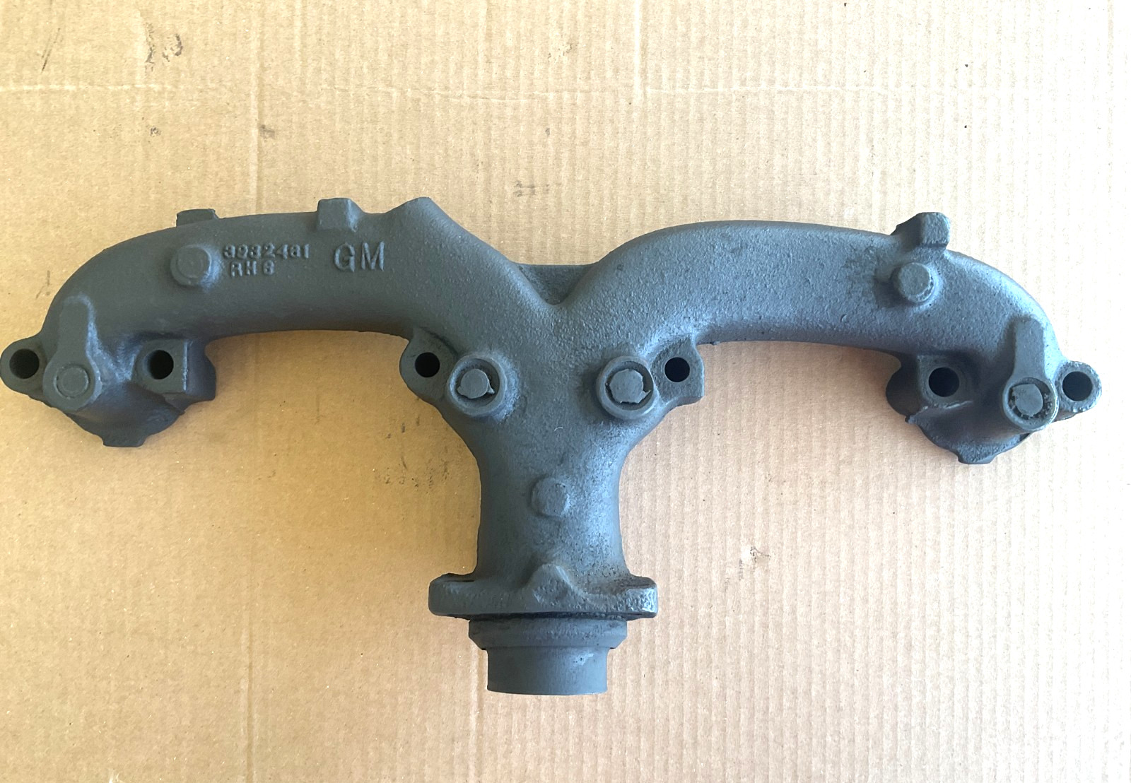 1968-1974 GM 3932461 327-350 RH Corvette Exhaust Manifold 2\