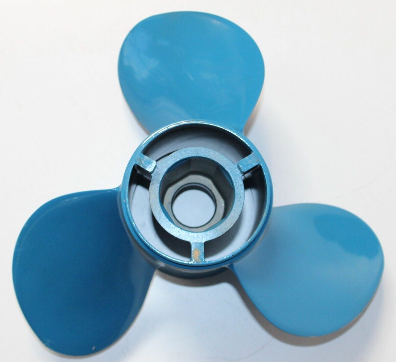 Mercury Vengeance 13.75x21 RH SS 3-Blade Propeller 48-16318PD1