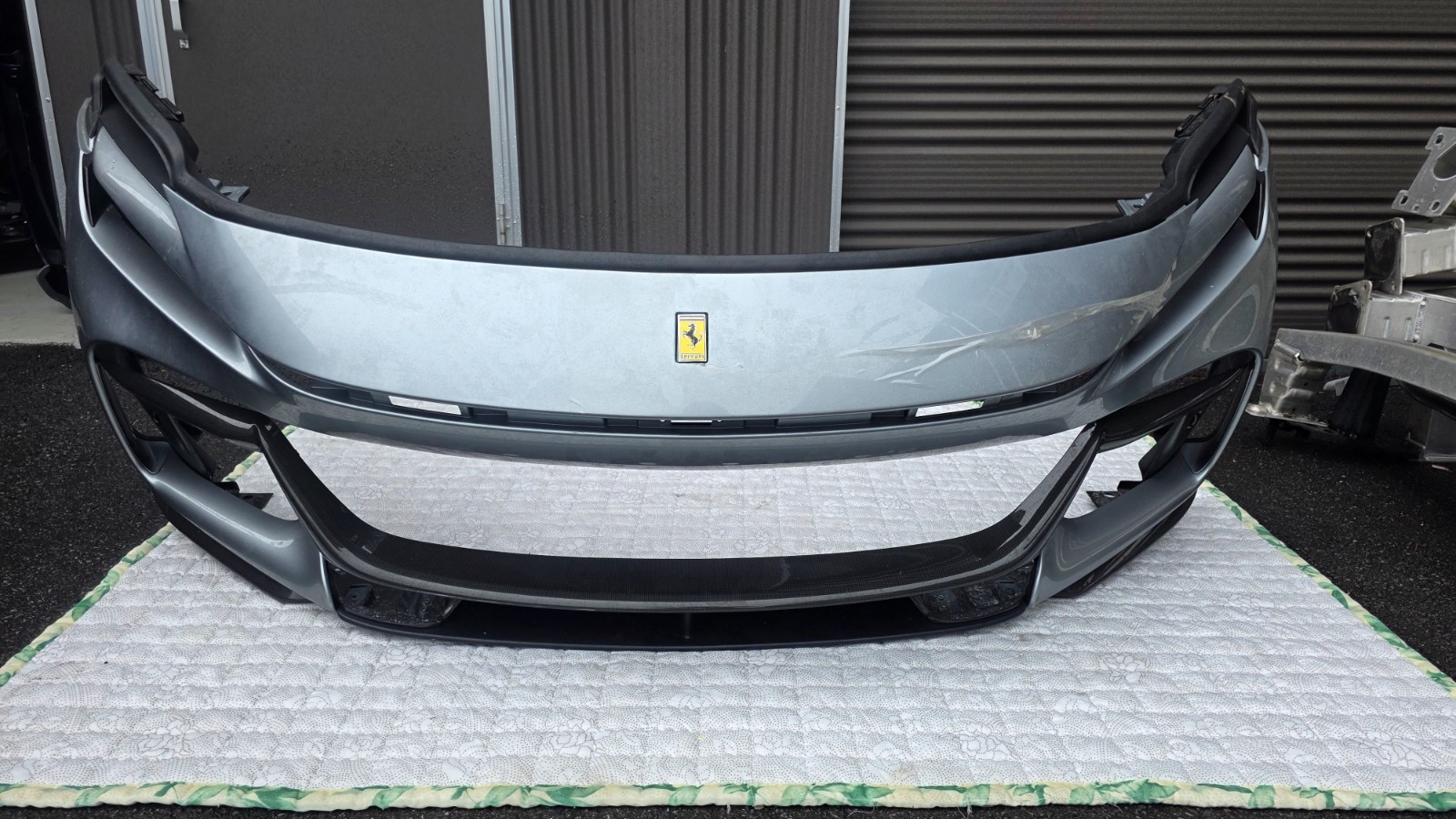 💪 FERRARI PUROSANGUE FRONT BUMPER CARBON FIBER SPLITTER ASSEMBLY GENUINE OEM 💪 FERRARI PUROSANGUE FRONT BUMPER CARBON FIBER SPLITTER ASSEMBLY GENUINE OEM