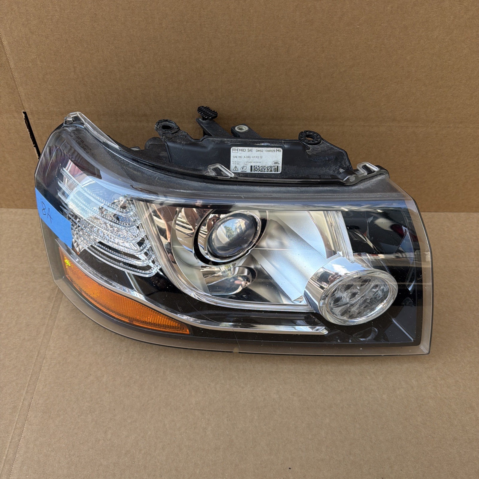 2013 - 2015  OEM Land Rover Xenon HID Right Headlight RH – DH52-13W029-HB
