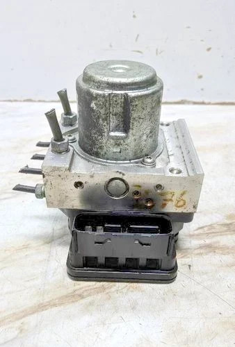 2016-2018 HONDA HRV ABS ANTI LOCK BRAKE MODULE PUMP ASSEMBLY FWD OEM