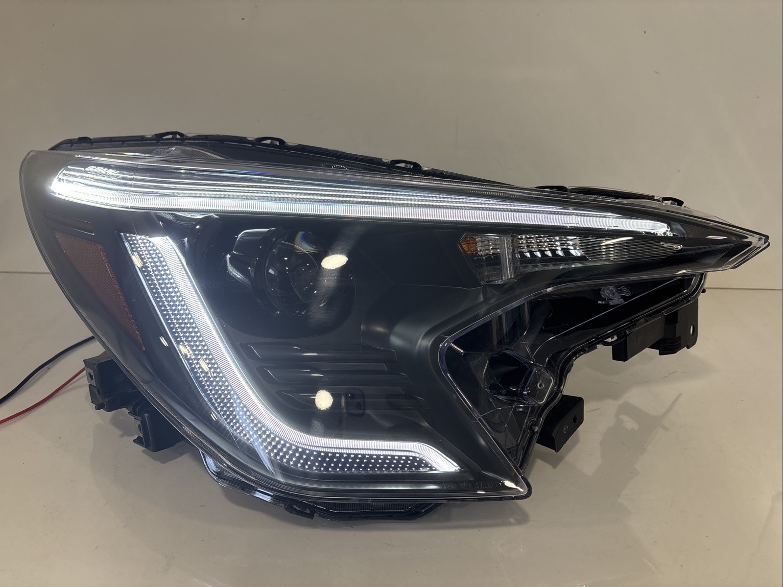 Mint 2023 - 2025 Subaru Ascent LED Black Headlight Passenger Right RH OEM 3108