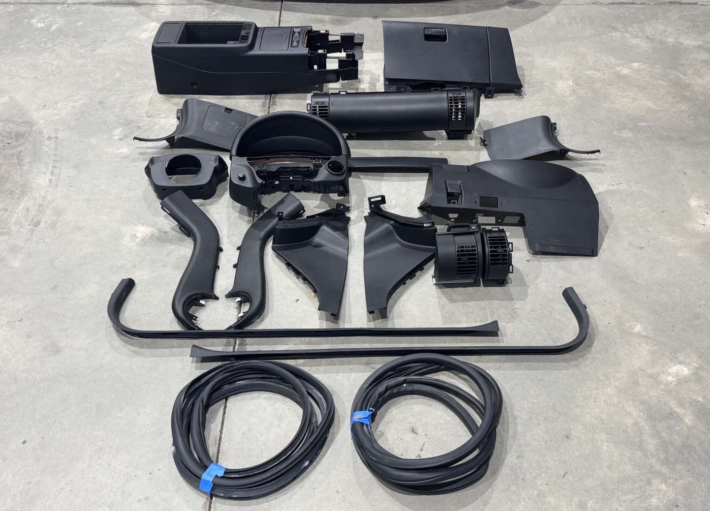 Infiniti G35 Coupe Black Interior Swap Parts Set Lot Infiniti G35 Coupe Black Interior Swap Parts Set Lot