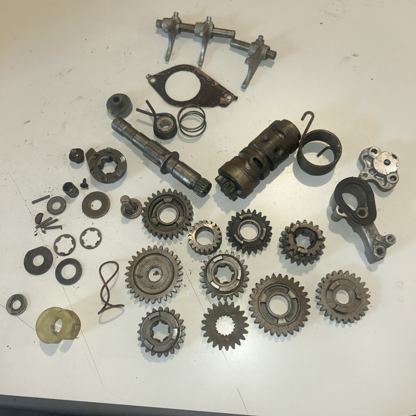 Suzuki 1982 rs175 Transmission parts Misc. Gears / Shift Drum & Forks Suzuki 1982 rs175 Transmission parts Misc. Gears / Shift Drum & Forks