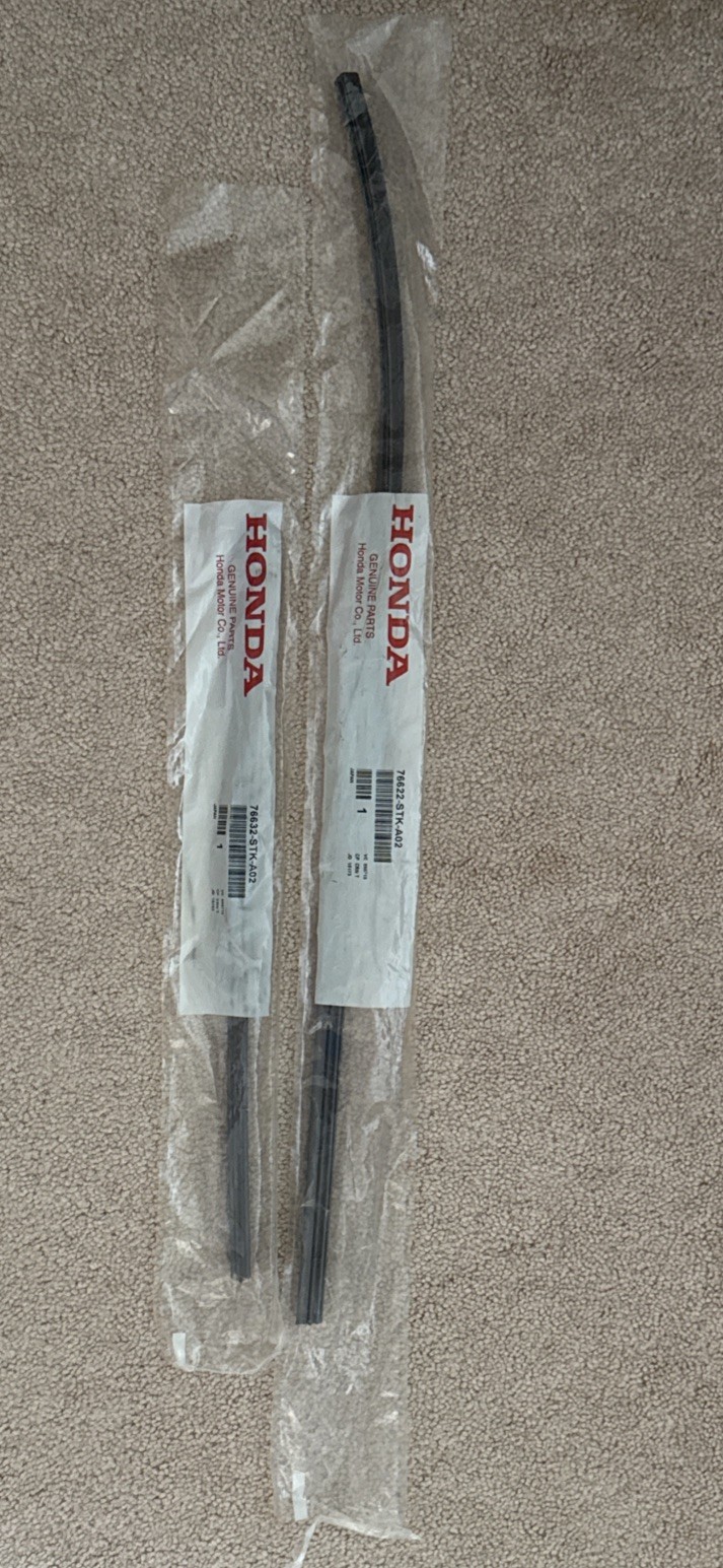 Genuine Original OEM Honda CR-V Acura RDX Front Wiper Blade Insert Set 2012-2016 Genuine Original OEM Honda CR-V Acura RDX Front Wiper Blade Insert Set 2012-2016