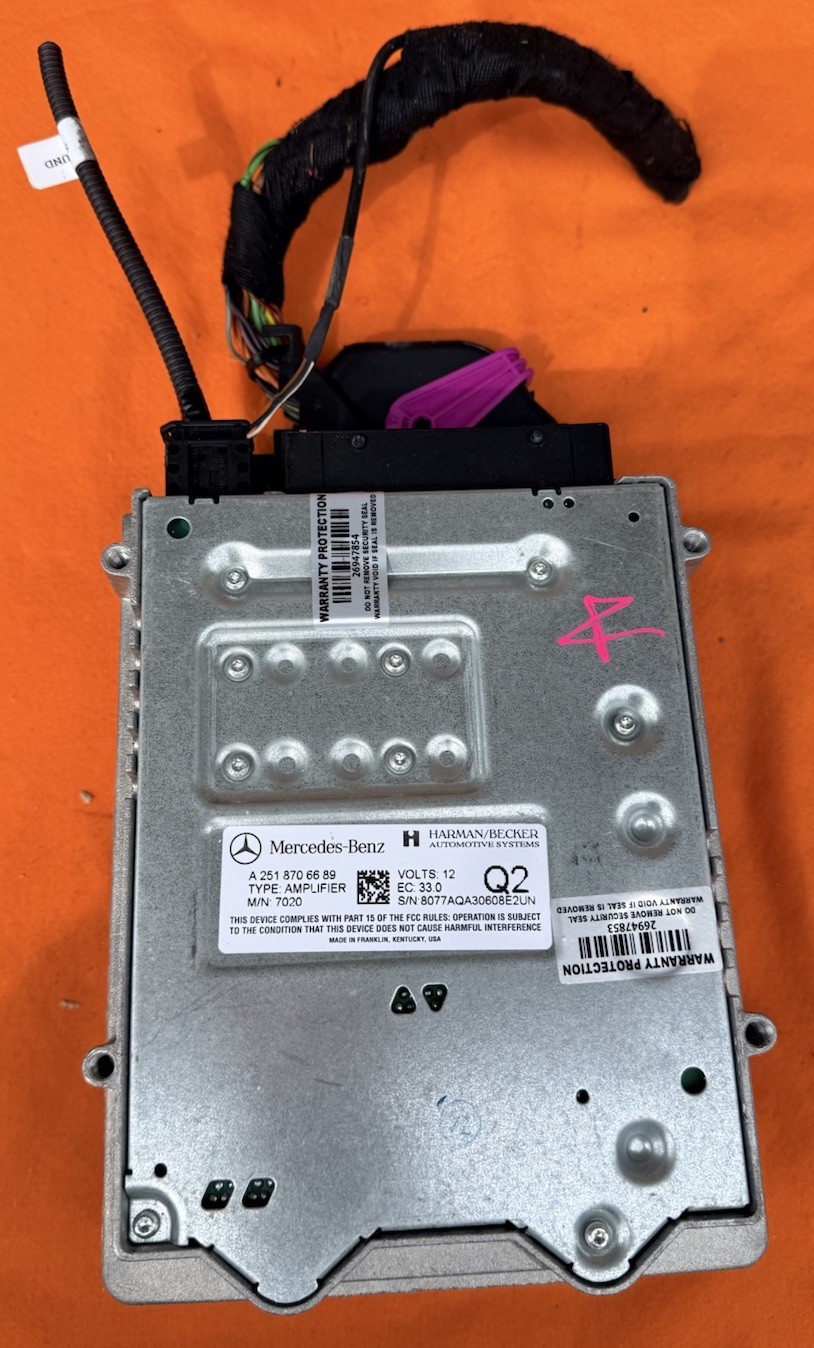 06-09 Mercedes ML350 R350 GL450 Harman Becker Amp A2518706689 OEM