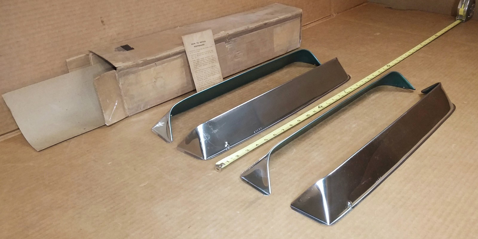 NOS GM 1953 1954 Pontiac 4 door sedan accessory ventshade kit 53 54 Chieftain