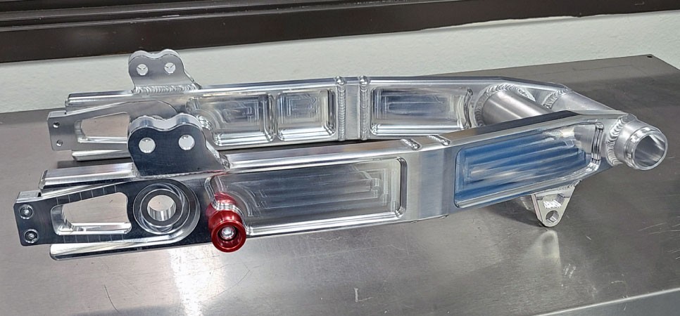 Trac Dynamics Billet Series Swingarm for  1979 Yamaha RD400 Daytona