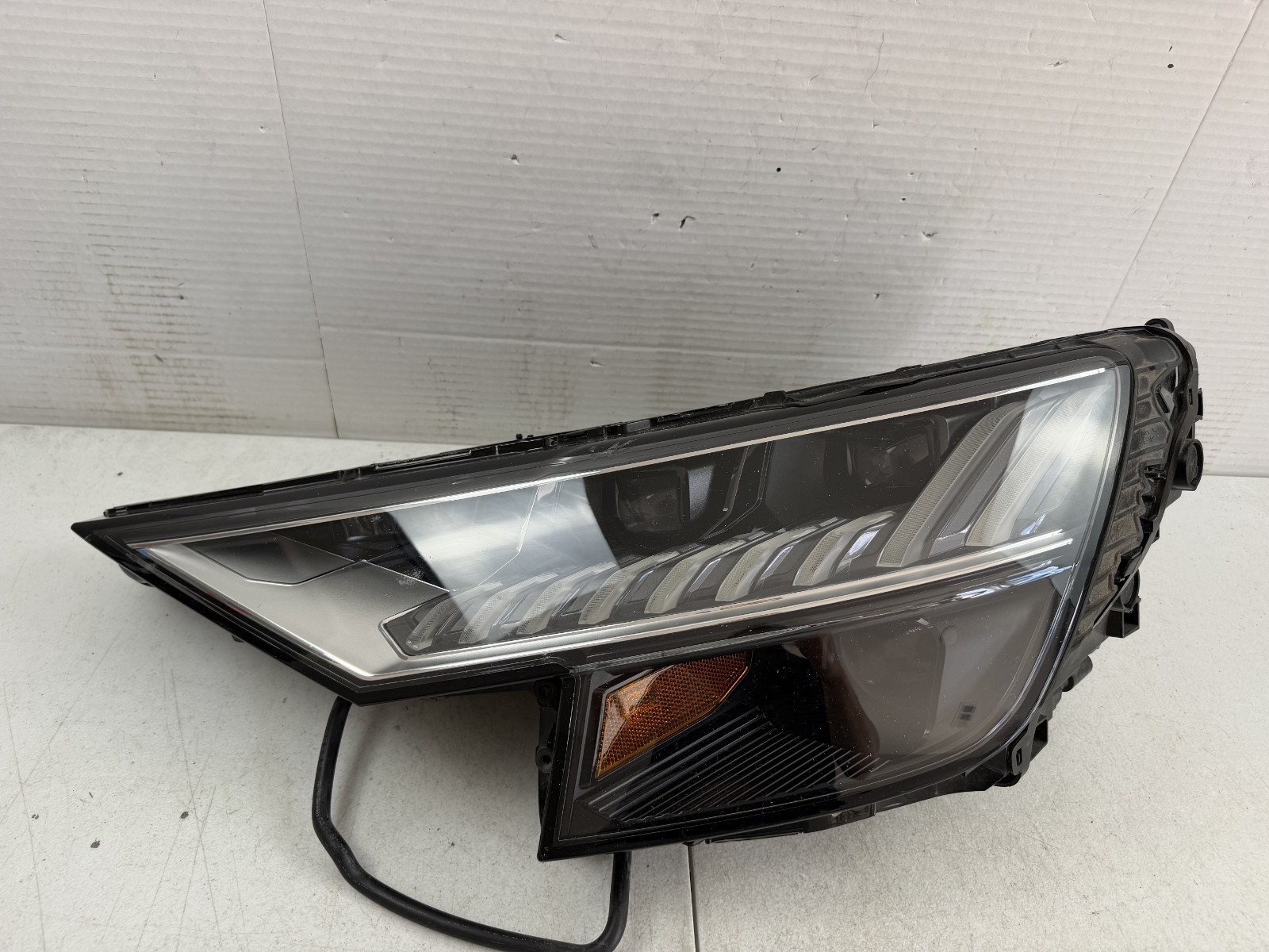 2019-2023 Audi Q8 SQ8 Headlight LED Matrix OEM Driver Side LH 4M8 941 035B