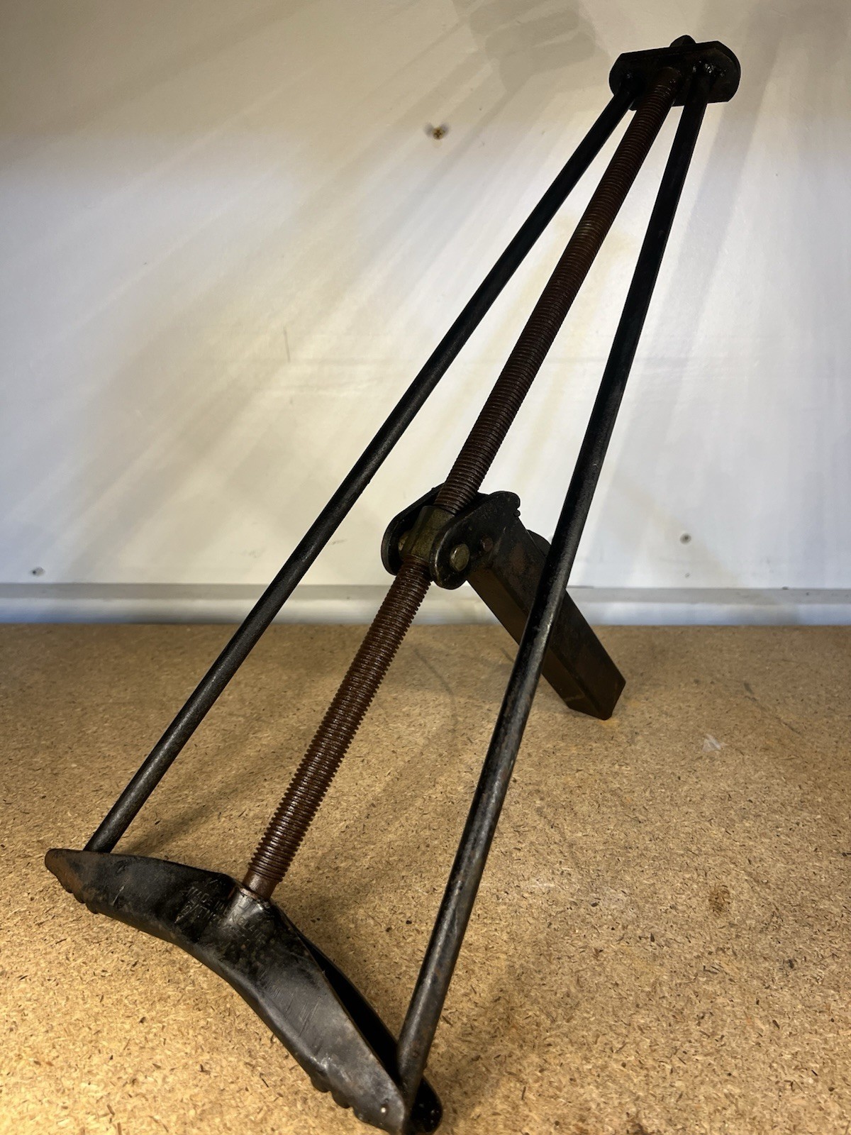 Original JAGUAR DAIMLER King Dick 62550 JACK ASSEMBLY MK1 3.4 MK2 C10659 OEM Original JAGUAR DAIMLER King Dick 62550 JACK ASSEMBLY MK1 3.4 MK2 C10659 OEM