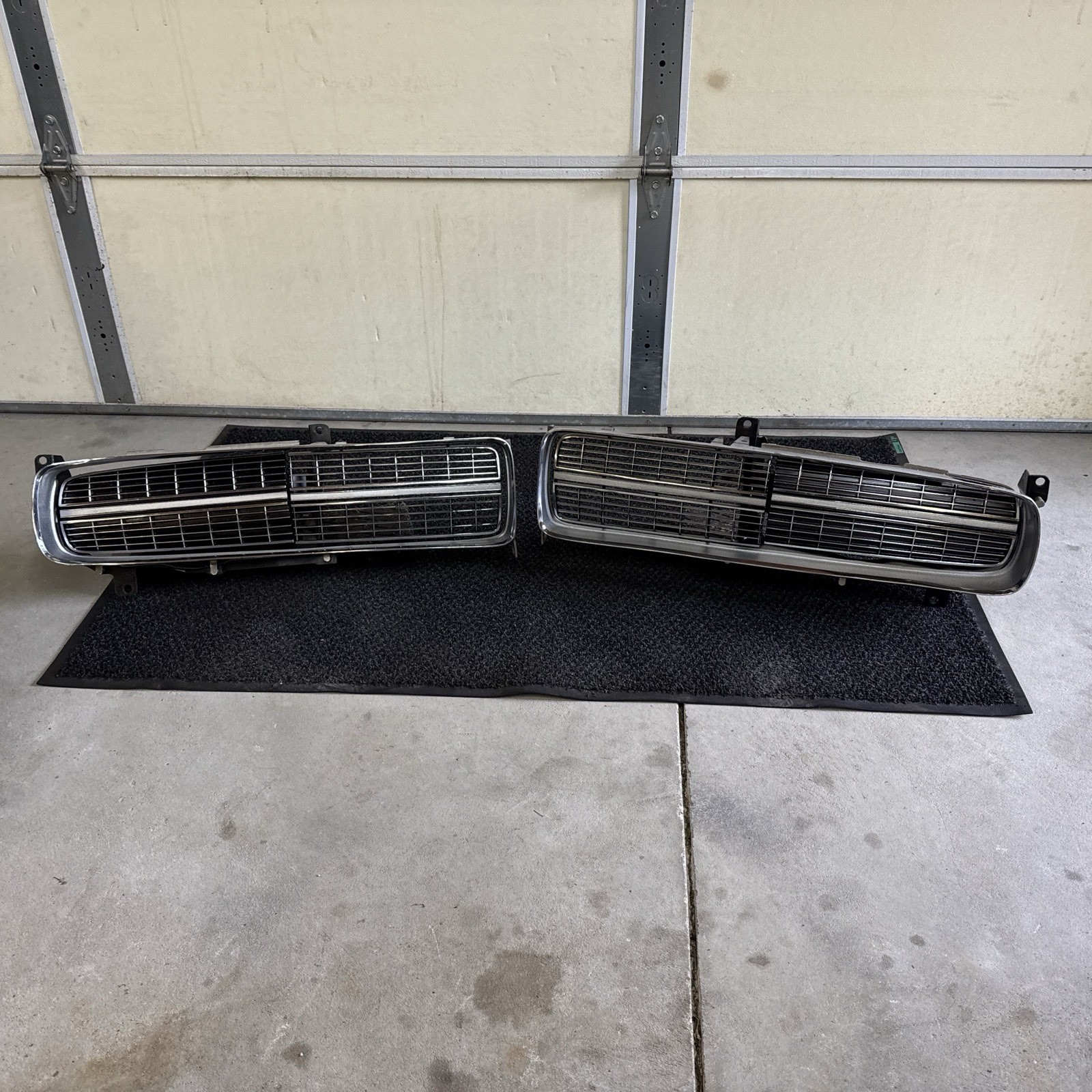 1971 1972 Dodge Charger Hide Away Concealed Headlights Grille Inserts